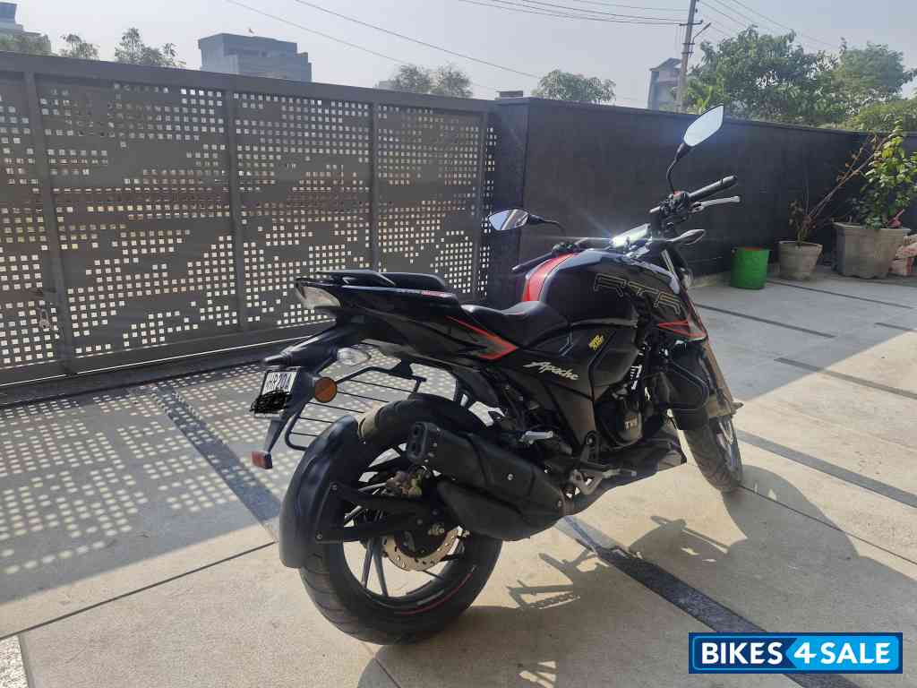TVS Apache RTR 200 4V 2022