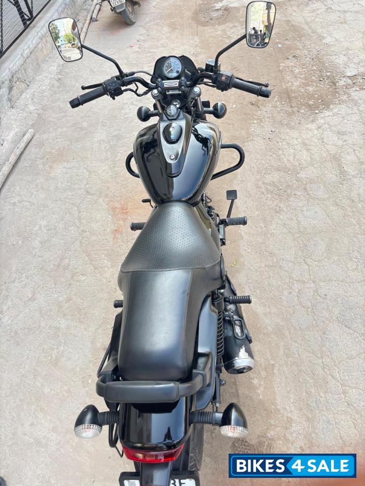 Ebony Black Bajaj Avenger Street 160