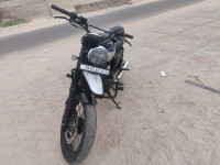 Yezdi Scrambler Dual Tone