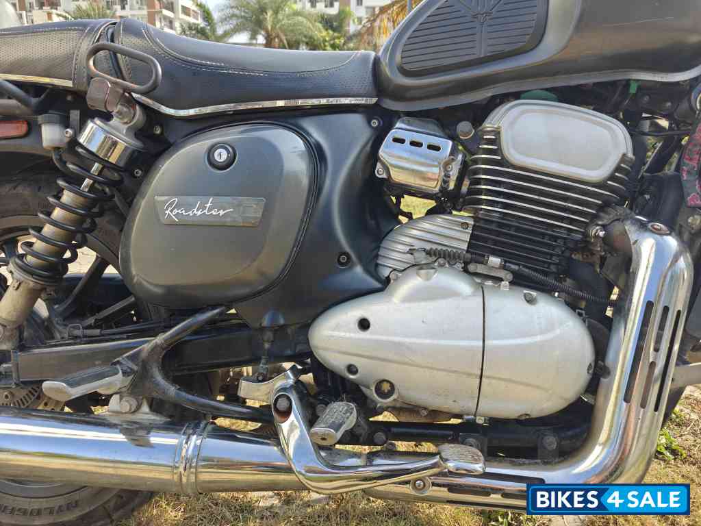 Yezdi Roadster Chrome