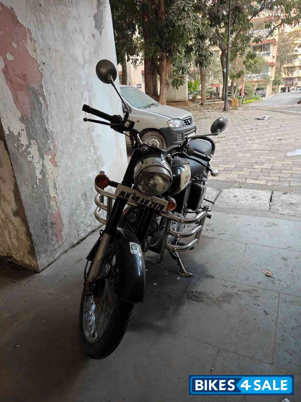 Black Royal Enfield Classic 350
