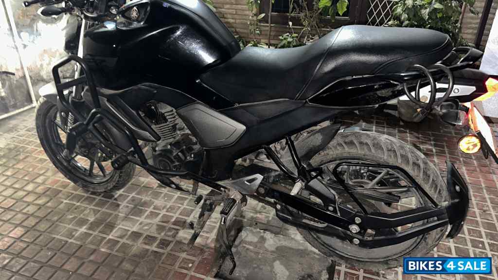 Yamaha FZ1