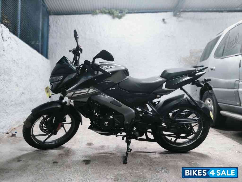 Bajaj Pulsar NS125 2025