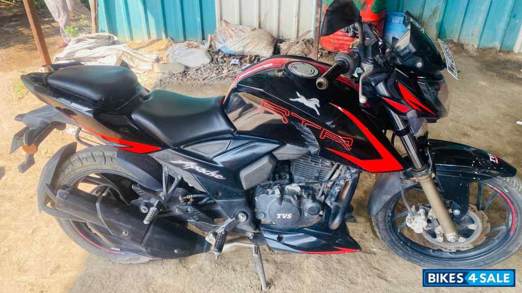 TVS Apache RTR 200 4V