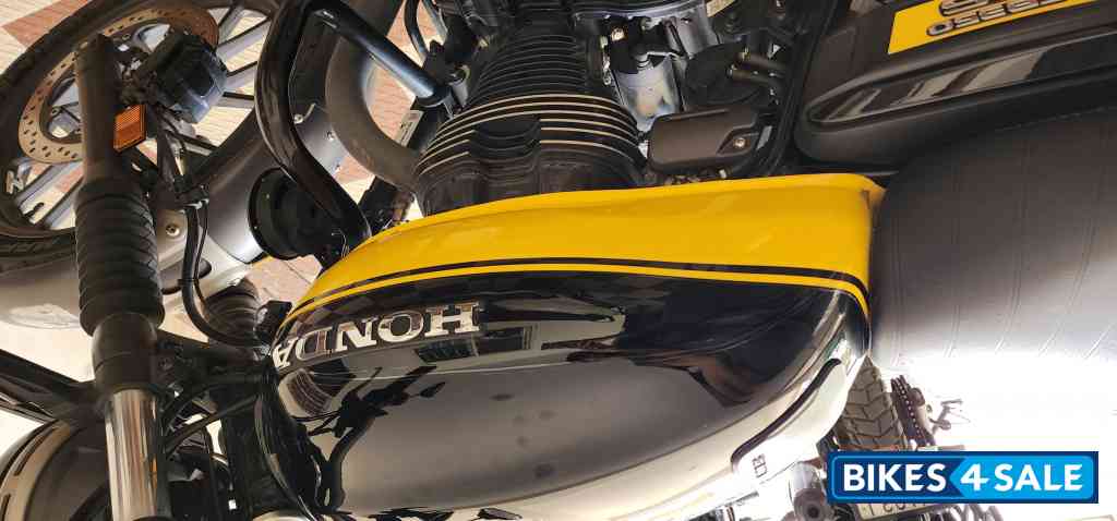 Dual Tone Honda 2023 CB350RS DLX Pro Dual Tone