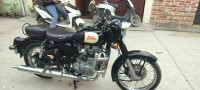 Black Royal Enfield Classic 350