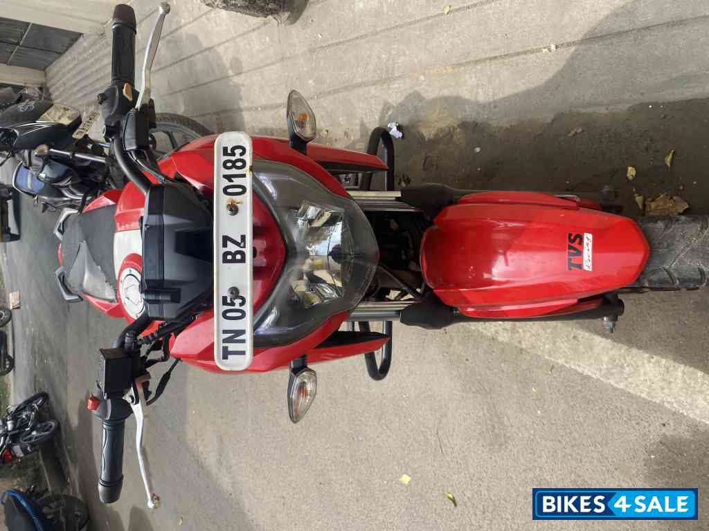 Red TVS Apache RTR 160