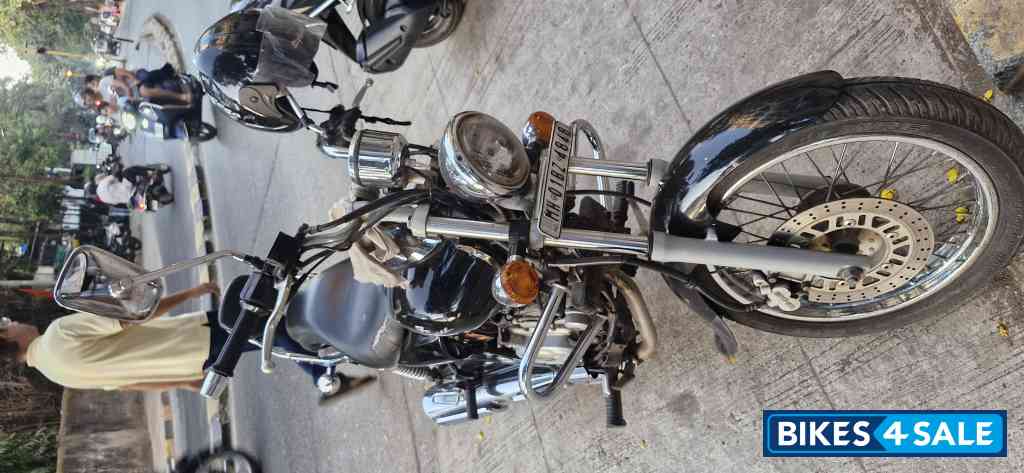 Bajaj Avenger 220 DTS-i