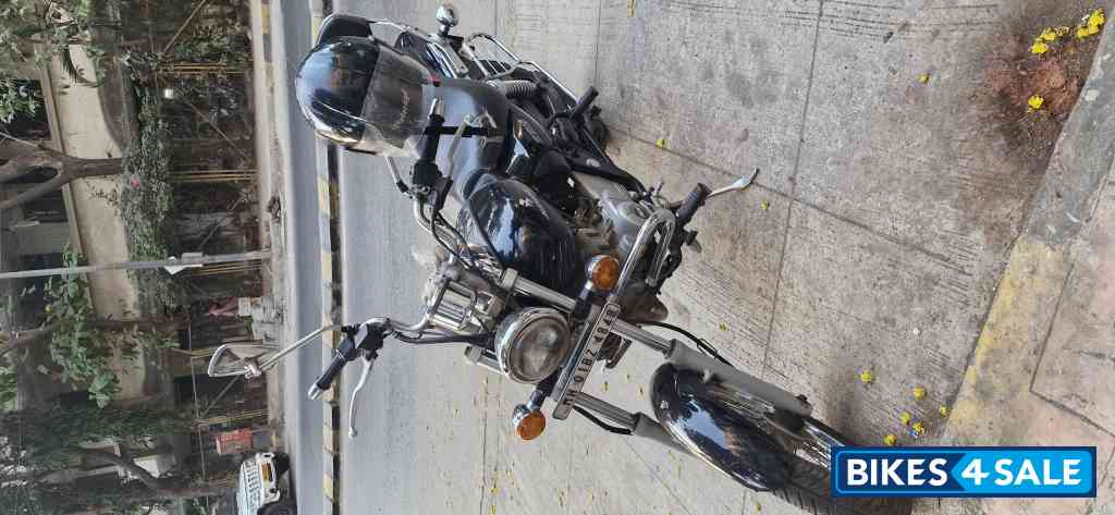 Bajaj Avenger 220 DTS-i