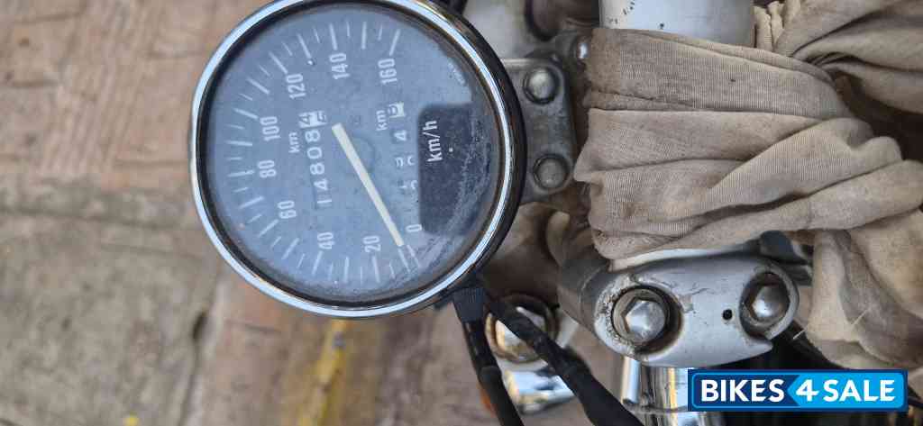 Bajaj Avenger 220 DTS-i