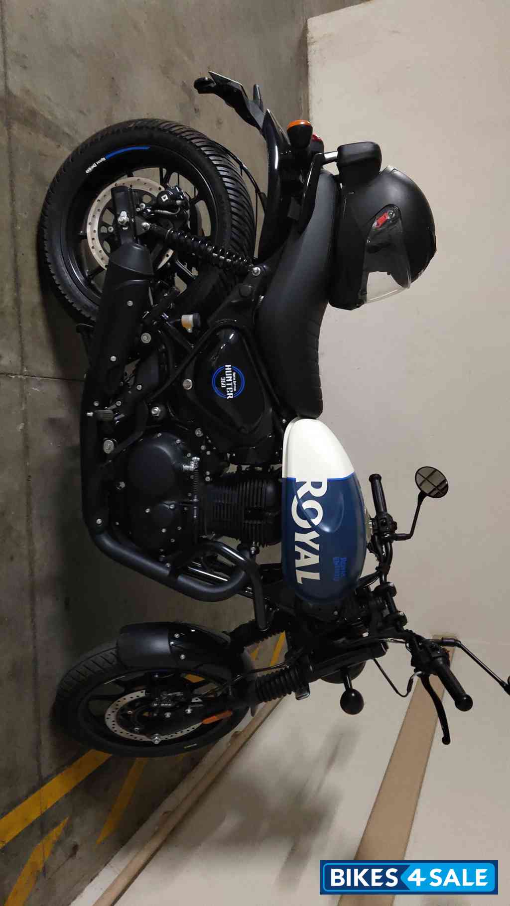 Rebel Blue Royal Enfield Hunter 350 Retro