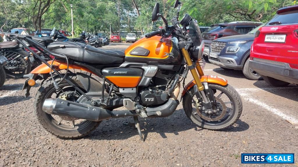 TVS Ronin TD