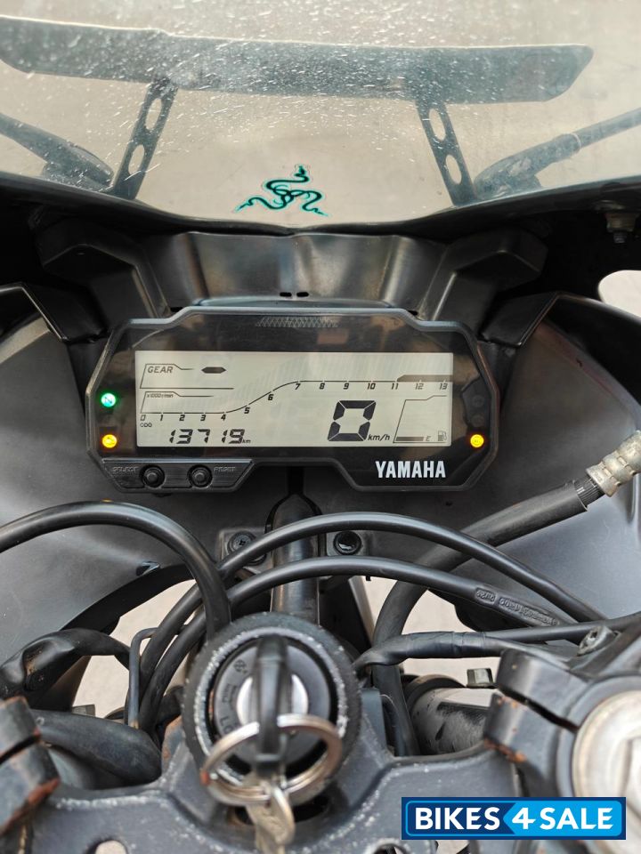 Yamaha YZF R1