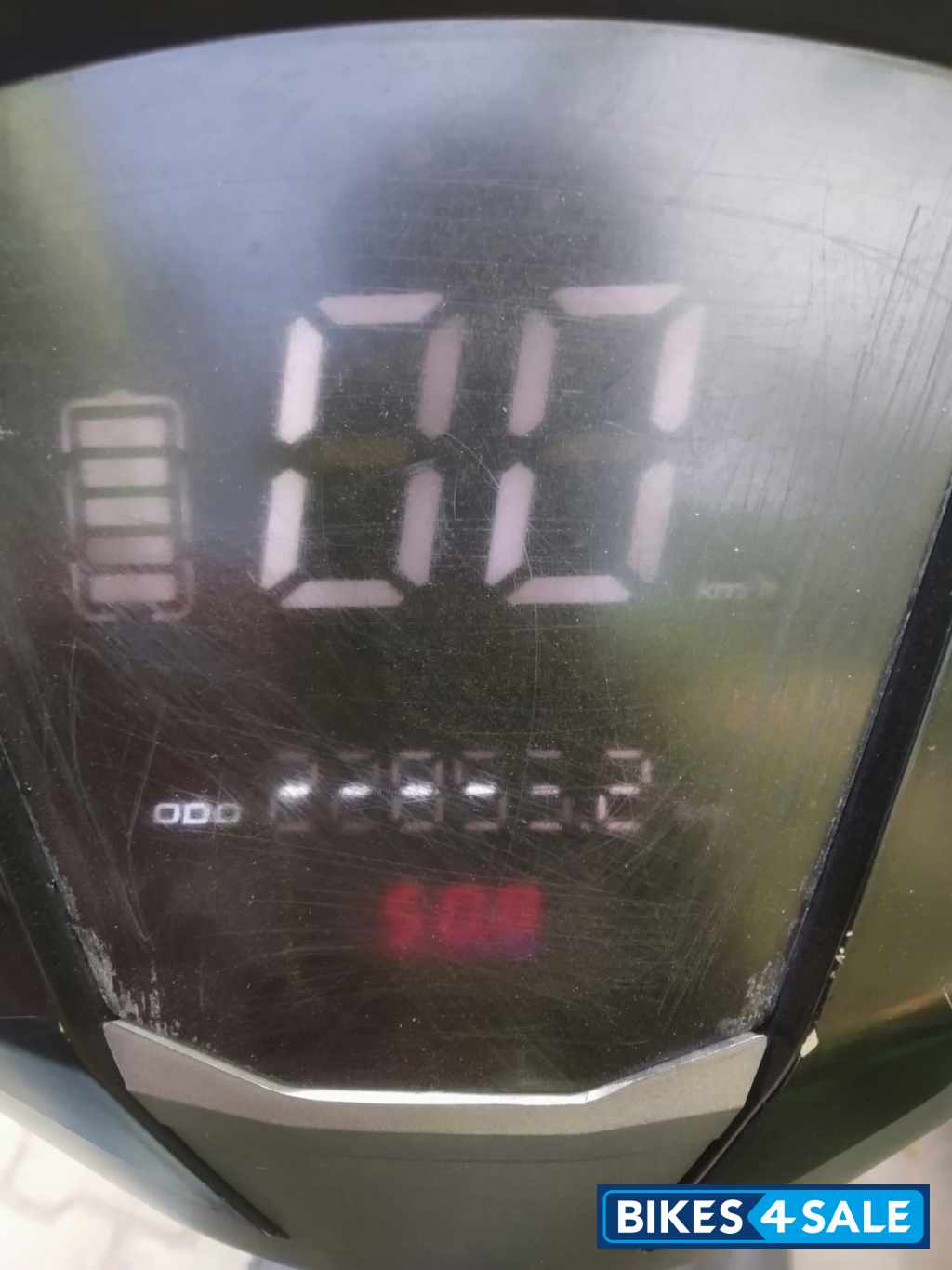 Hero Electric Optima HX