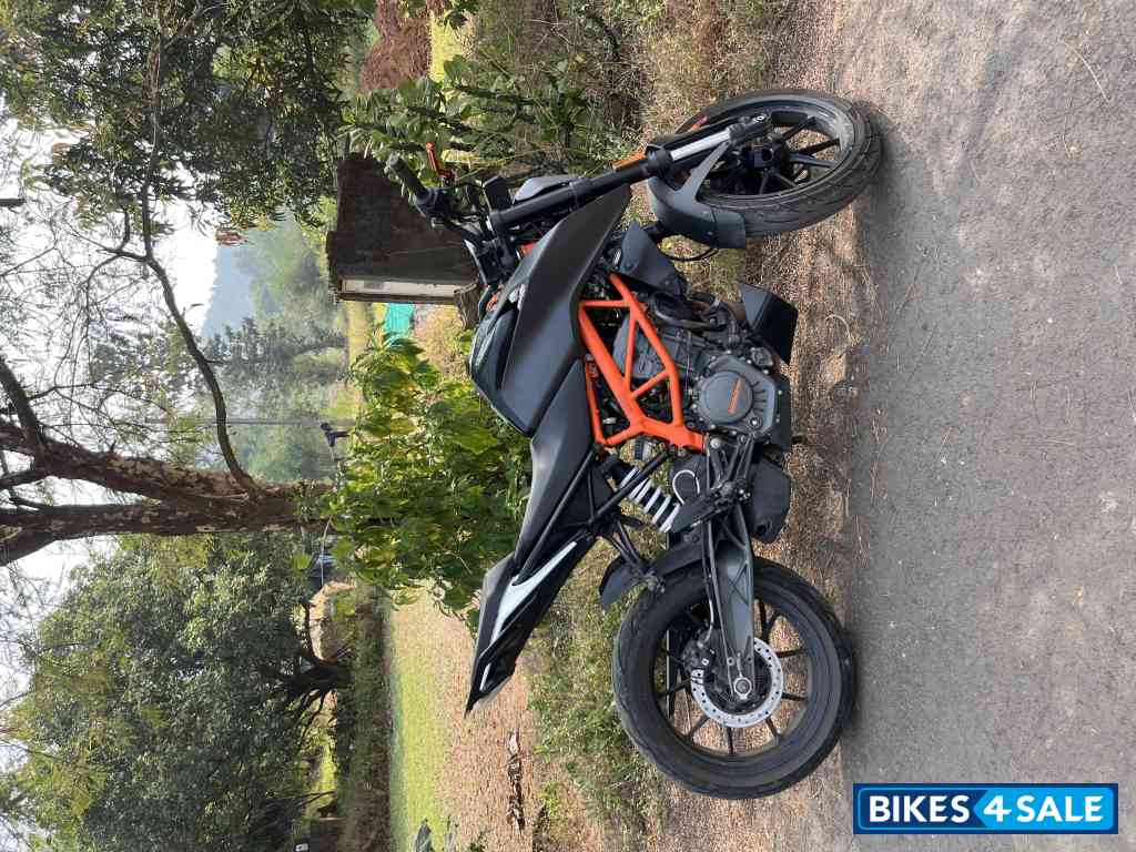 KTM Duke 125