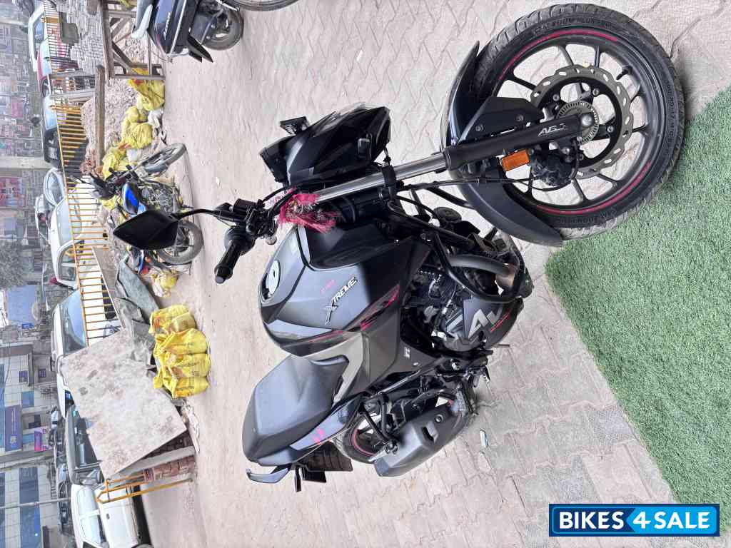 Hero Xtreme 160R 4V Standard