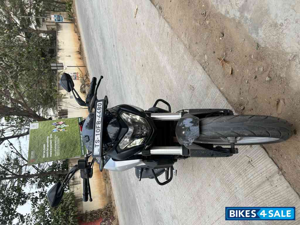 Bajaj Dominar 250
