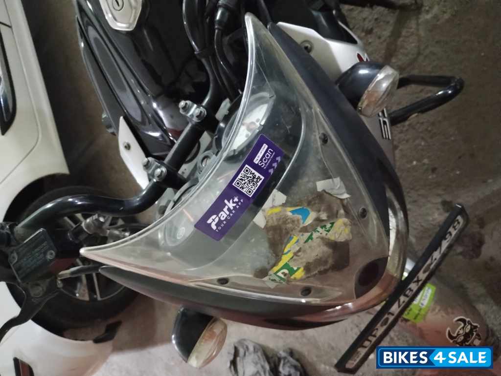 Black Silver Yamaha SZ-R