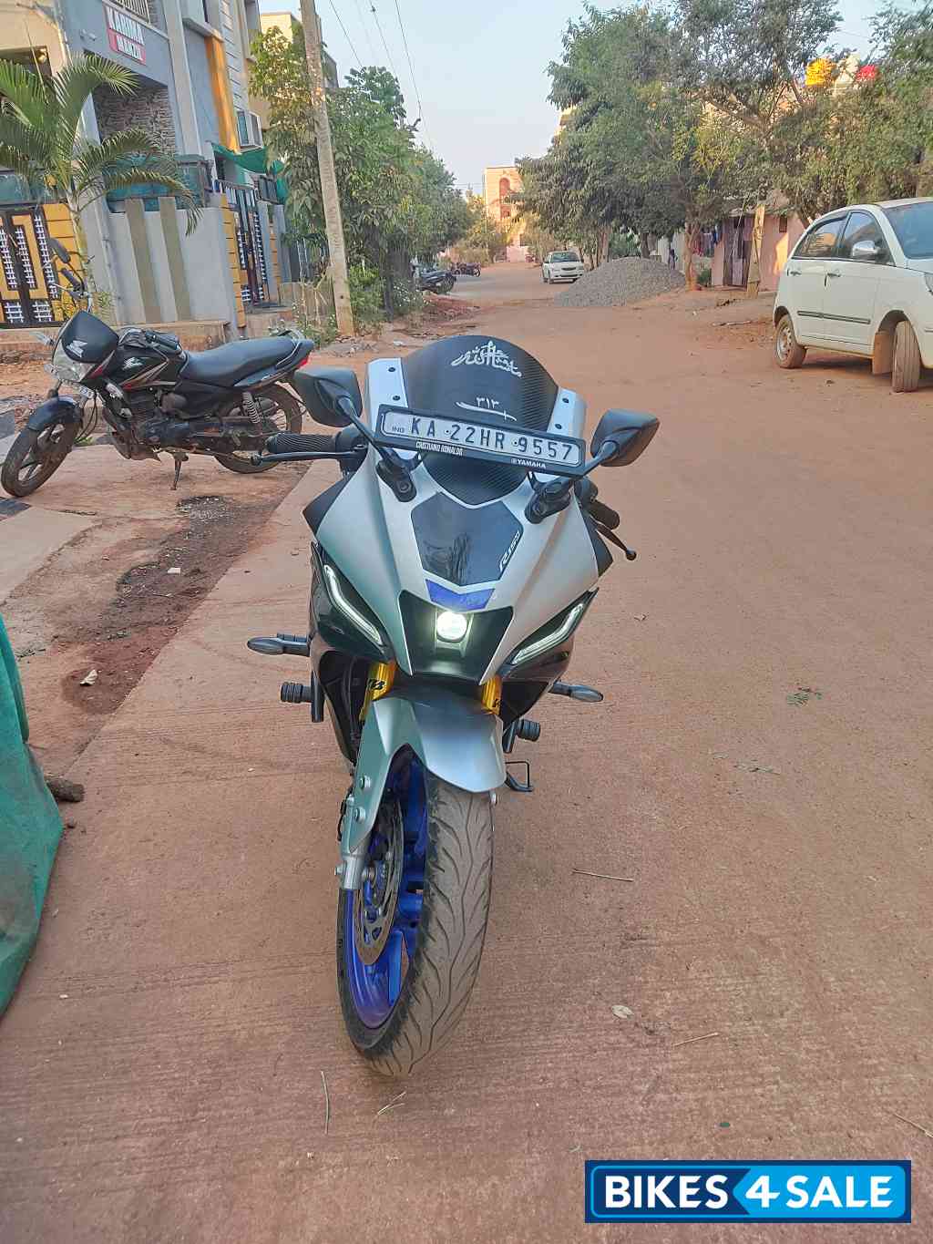 Yamaha R15M