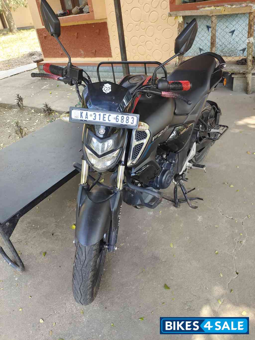 Matt Black Yamaha FZ-S FI V3