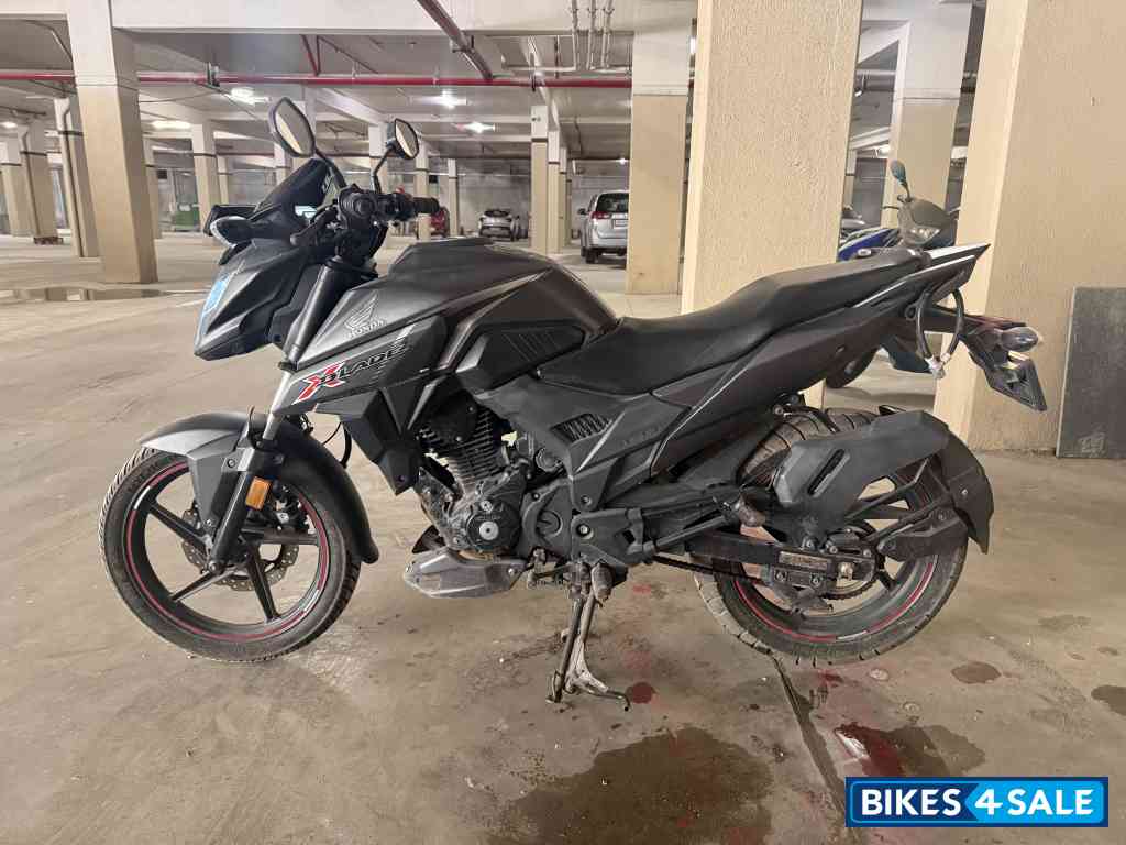 Gray Honda XBlade BS6