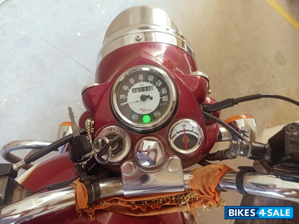 Maroon Royal Enfield Classic 350