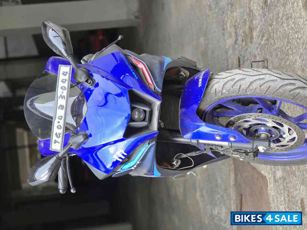 Yamaha R15 V4