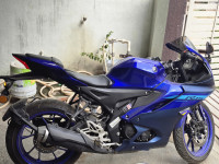 Yamaha R15 V4