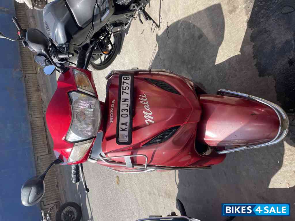 Red Honda Activa 4G