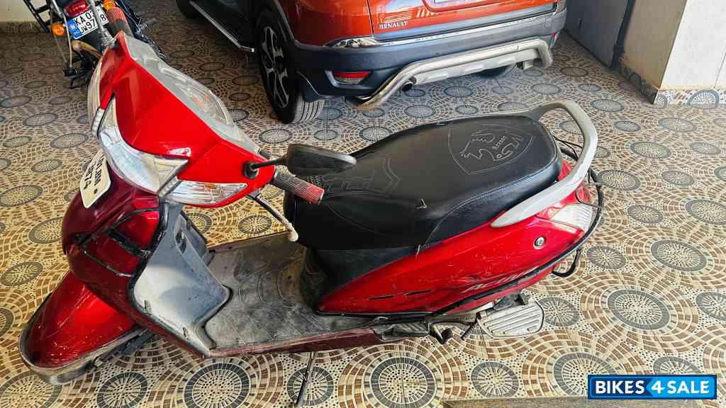 Red Honda Activa