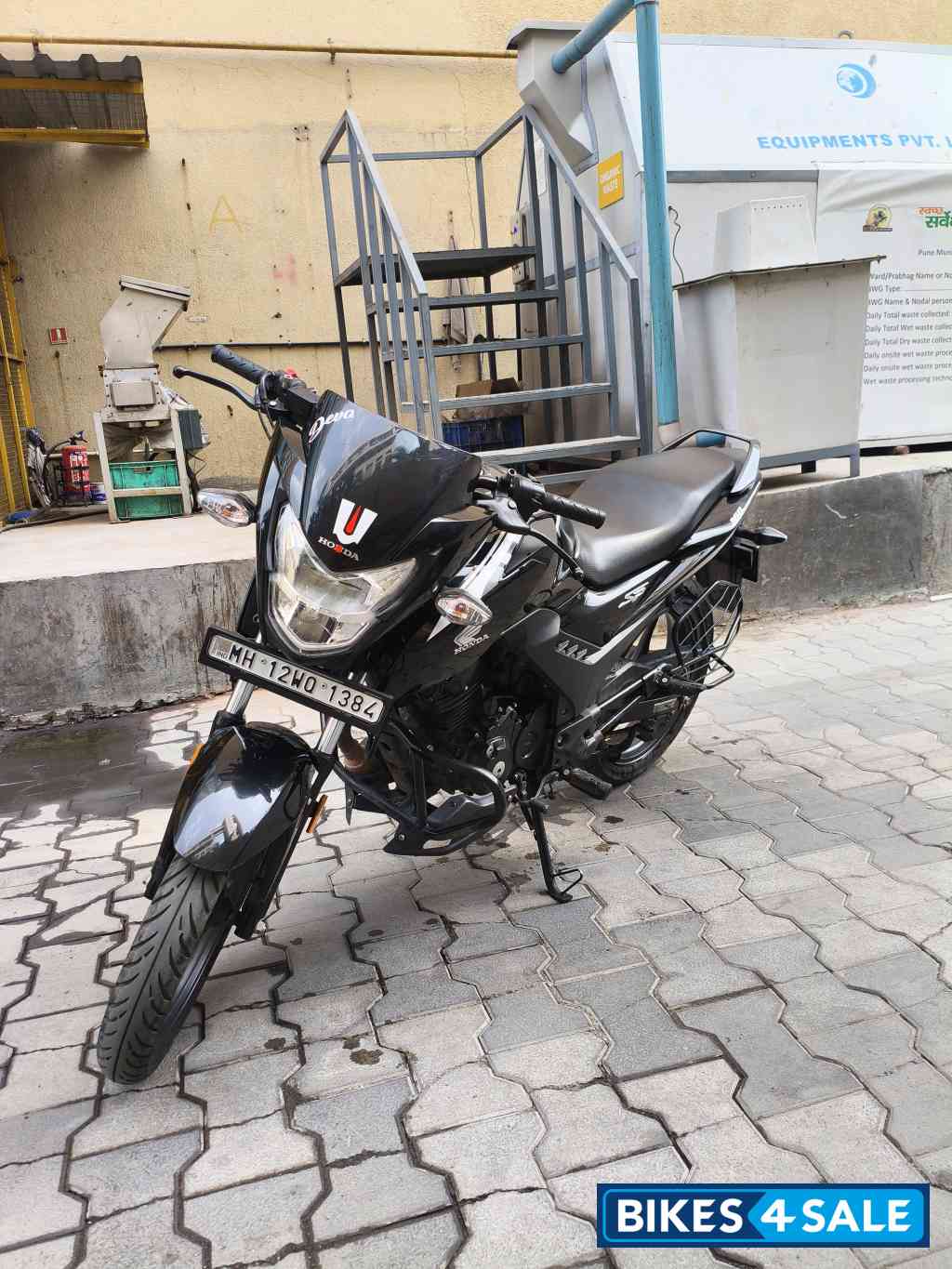 Black Honda SP160 Single Disc