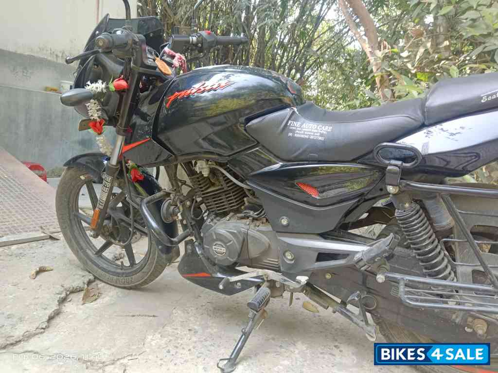 Bajaj Pulsar 125