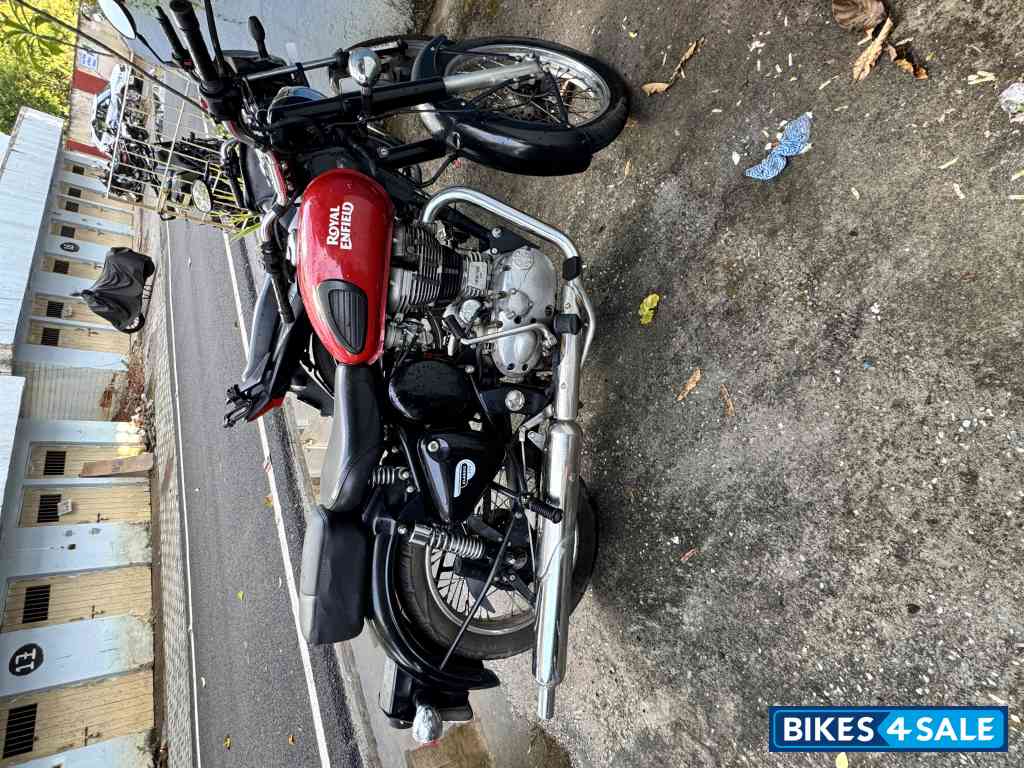 Royal Enfield Classic 350 Redditch Red