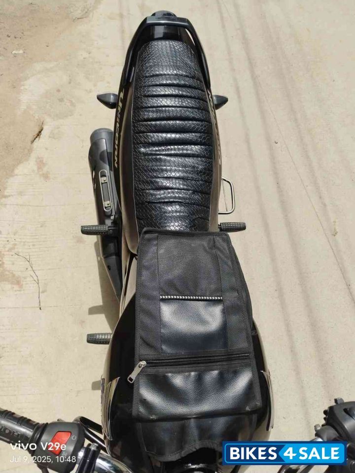 Black Honda CB Unicorn 160