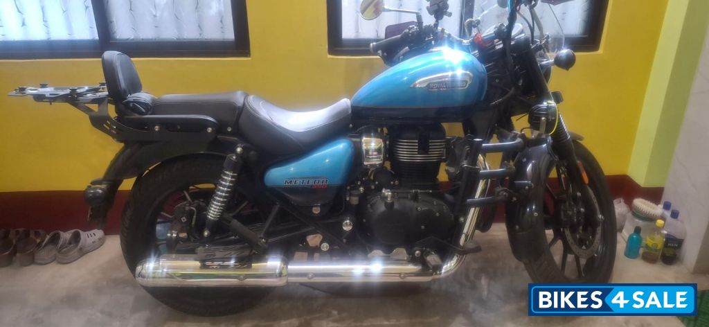 Blue Royal Enfield Meteor 350 Supernova
