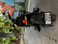 Yezdi Scrambler Dual Tone