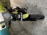 Yezdi Scrambler Dual Tone