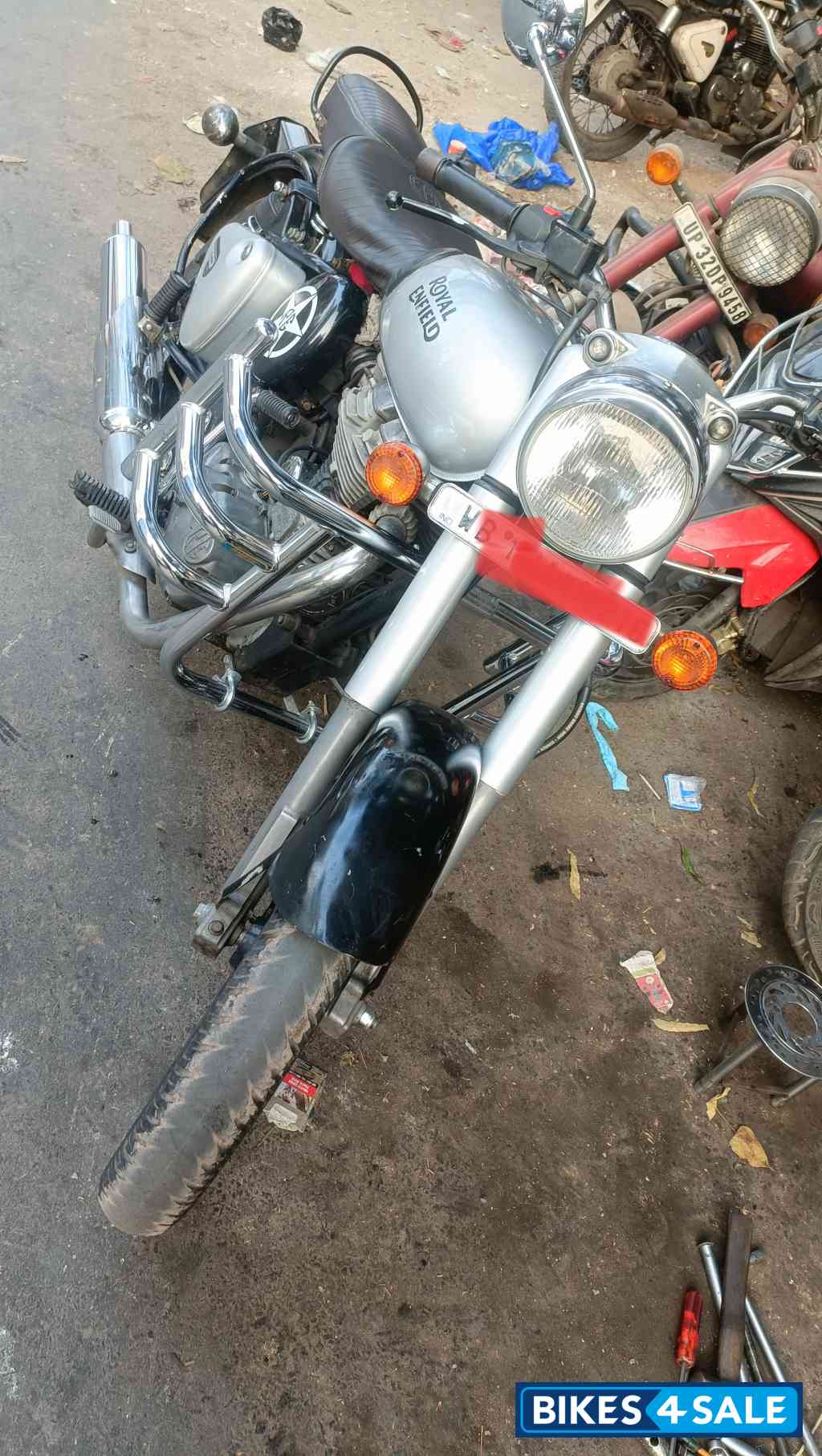 Silver Royal Enfield Classic 350