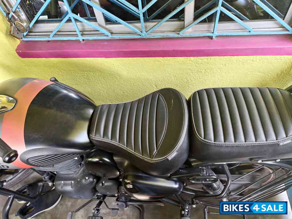 Gun Grey Royal Enfield Classic 350 BS VI