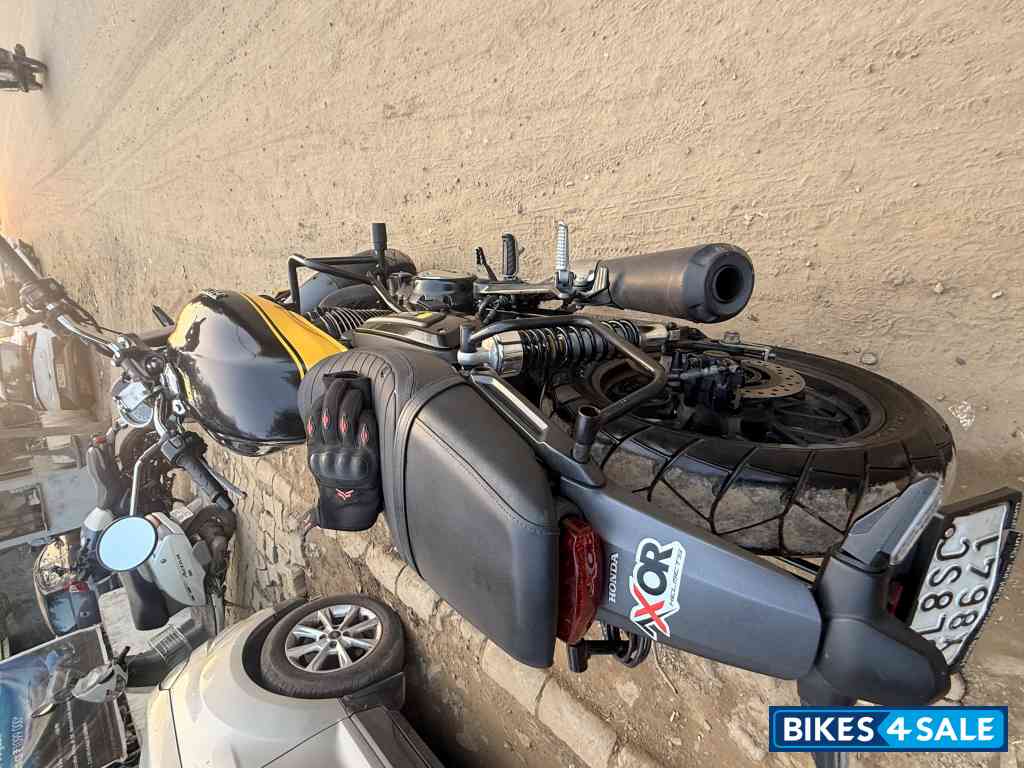 Black And Yellow Honda CB350RS Dual tone 2021
