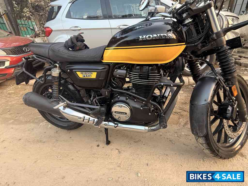 Black And Yellow Honda CB350RS Dual tone 2021