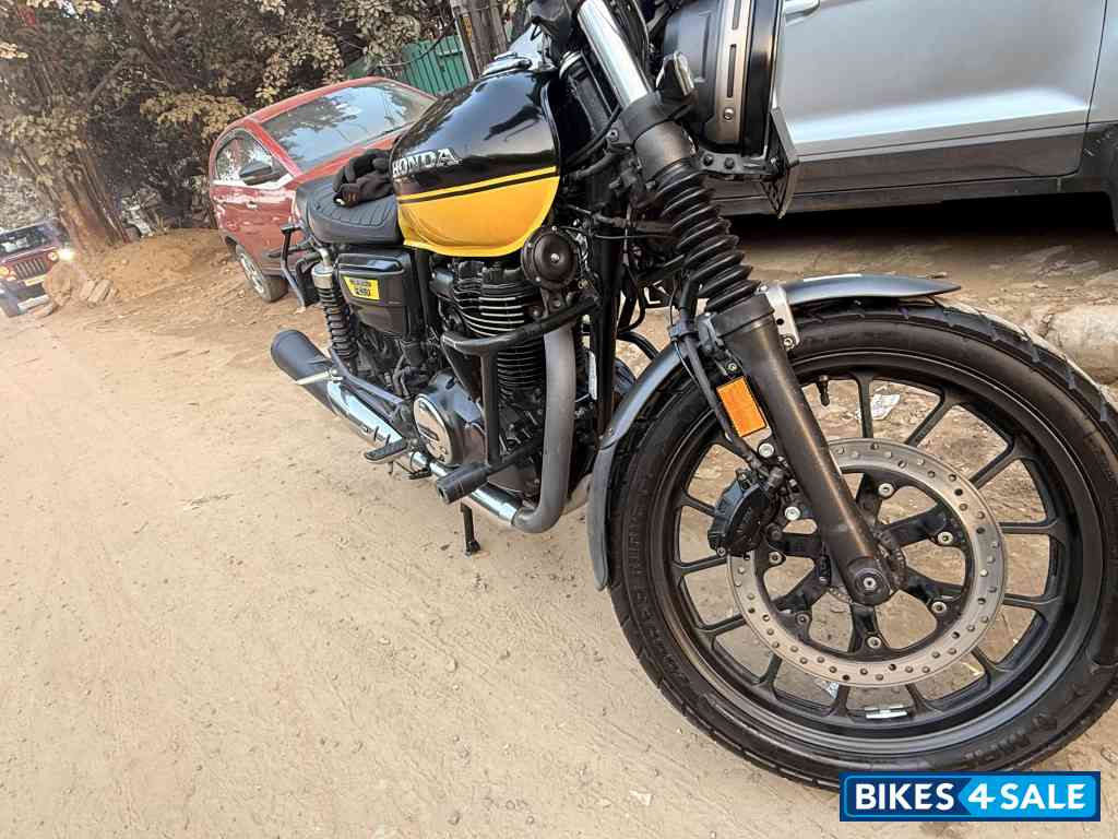 Black And Yellow Honda CB350RS Dual tone 2021