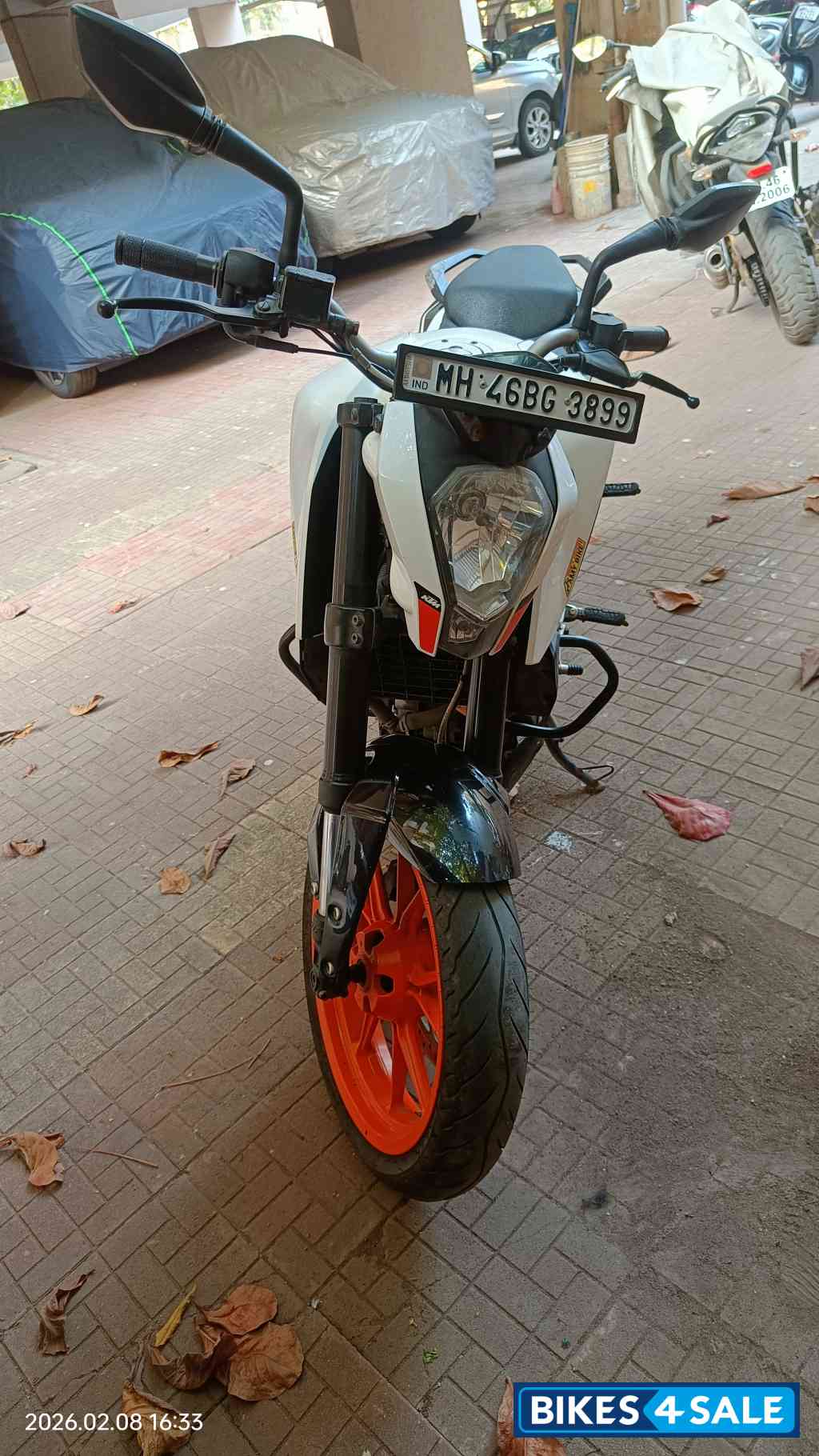 White KTM Duke 200