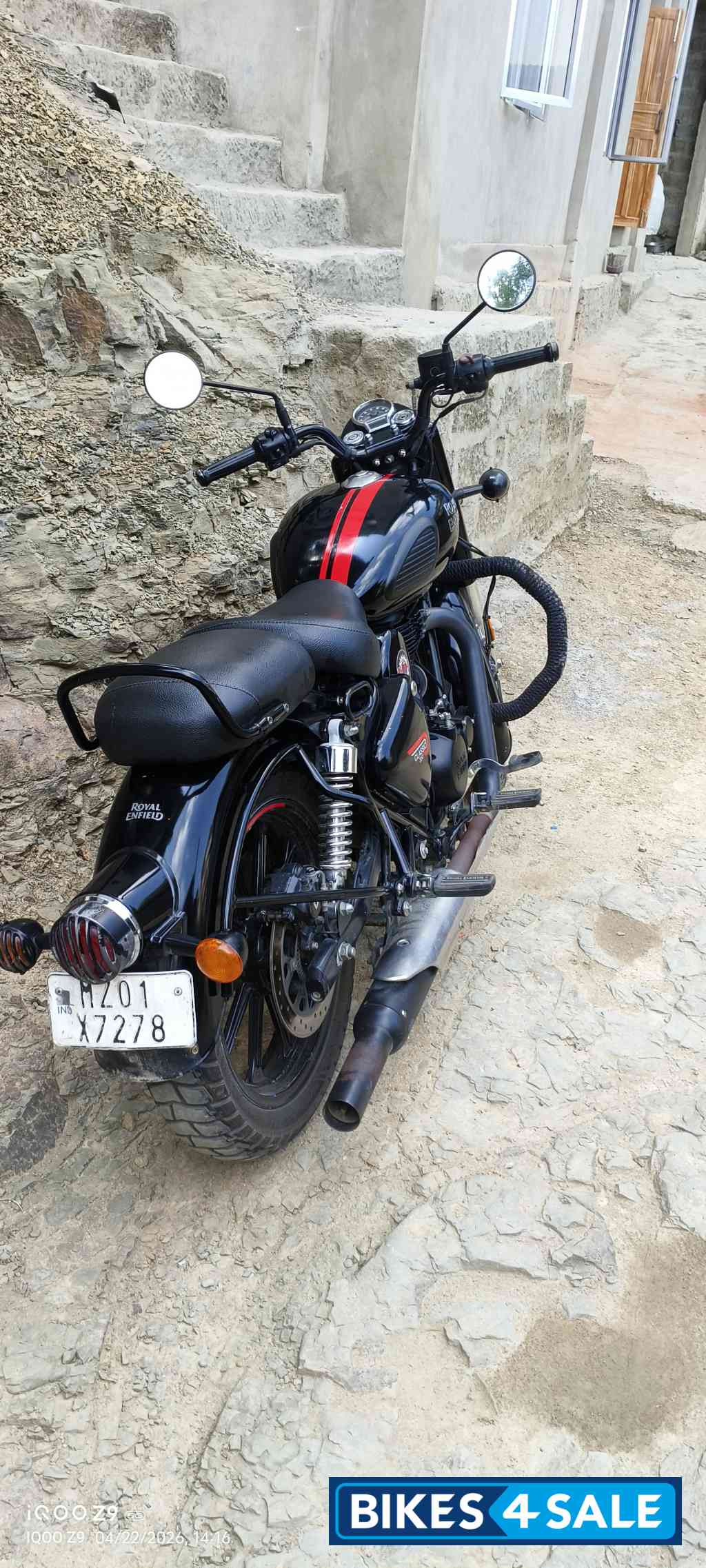 Black Royal Enfield Classic 350 Dual Channel BS6