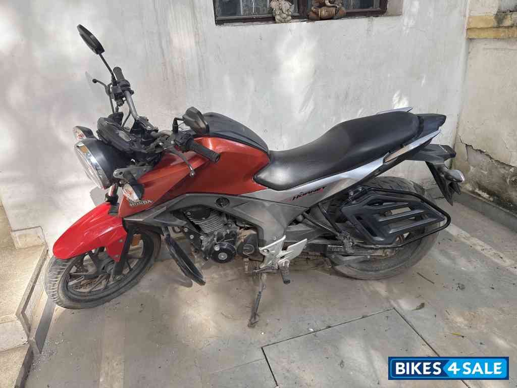 Honda CB Hornet 160R