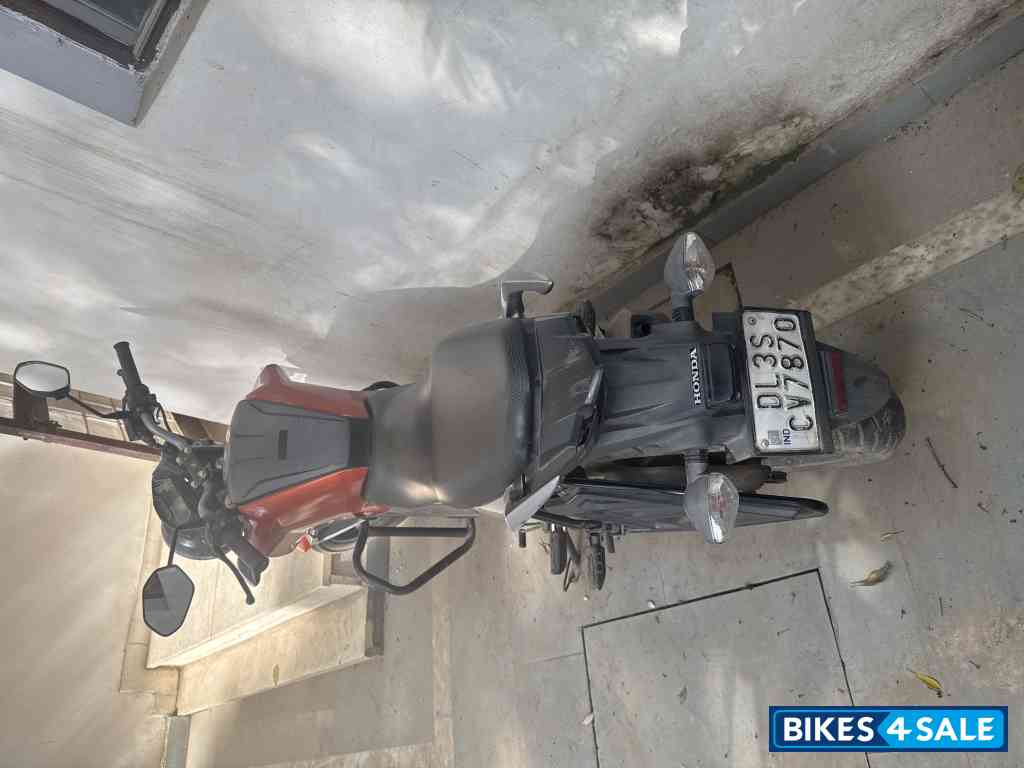 Honda CB Hornet 160R