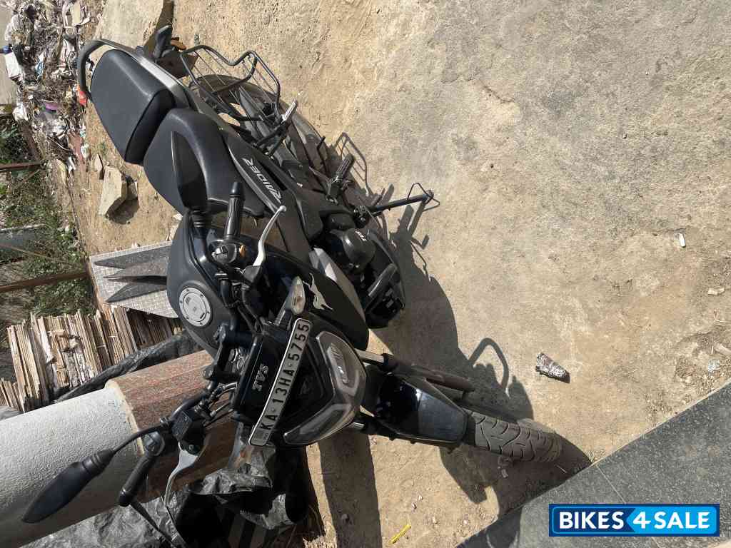TVS Raider 125