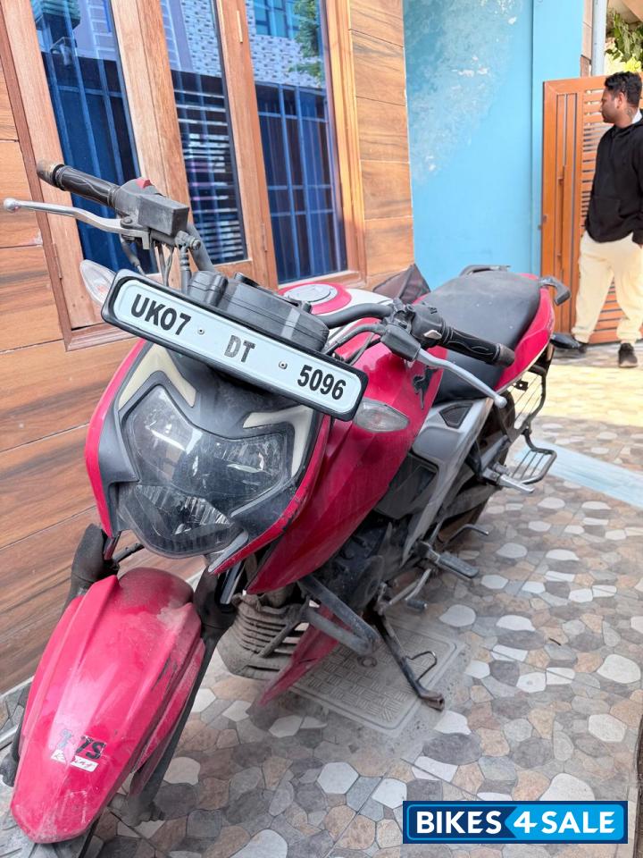 TVS Apache RTR 160 4V