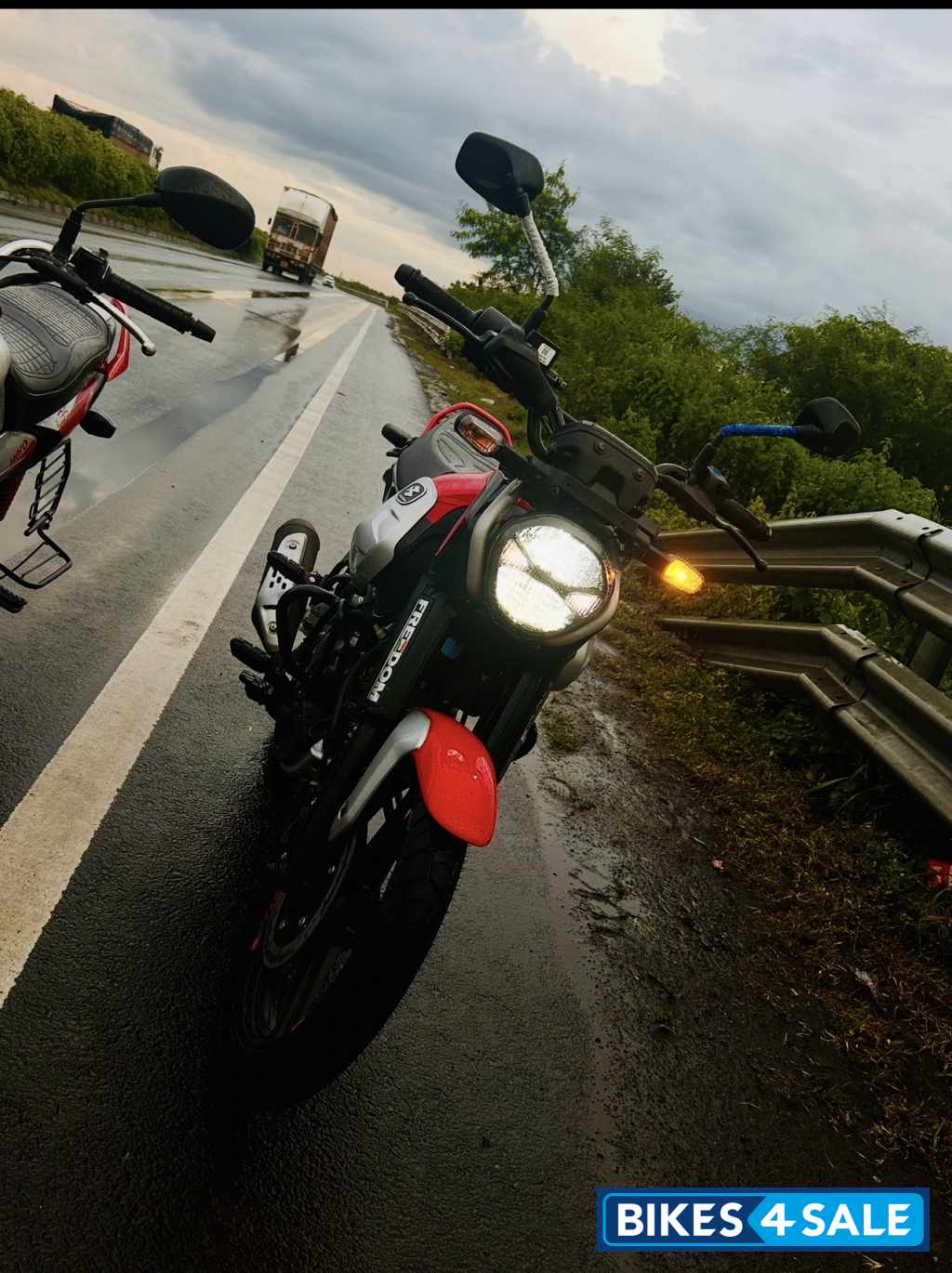 Bajaj Freedom 125 NG04 Disc LED Bajaj Freedom 125 NG04 Disc LED