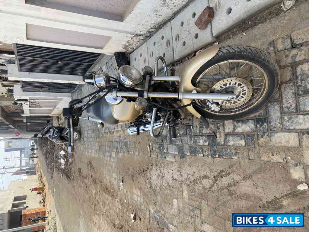 Bajaj Avenger Cruise 220